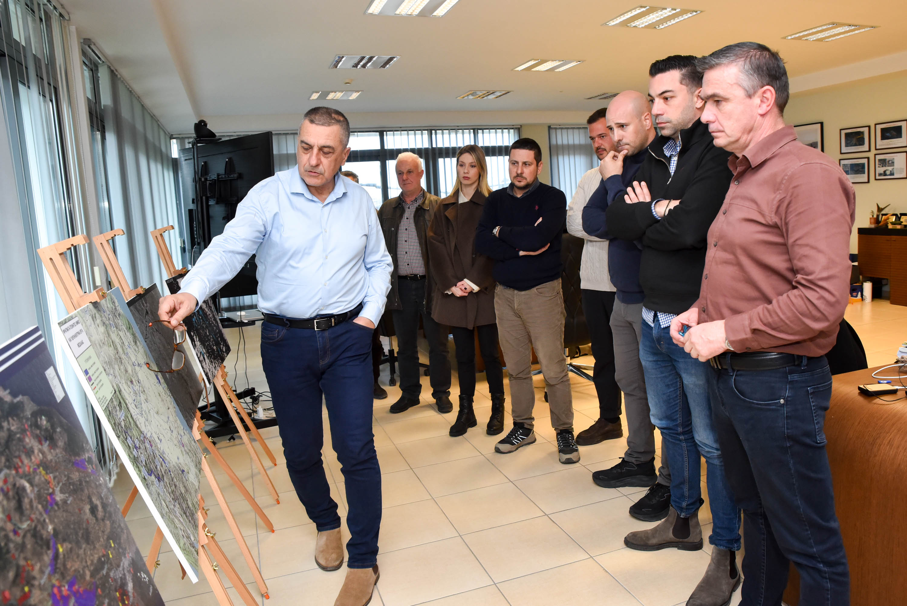 Μιά συνάντηση για ... Όλα ...(!)