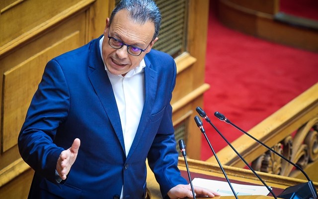 Σ. Φάμελλος: "Να απολογηθεί"