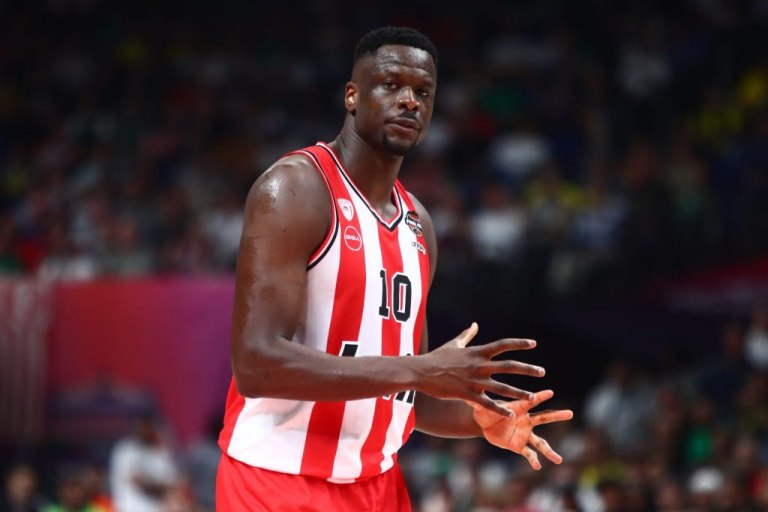 Έσπασε τα κοντέρ ο Μουστάφα Φαλ  Επέστρεψε σε κανονικούς ρυθμούς προπόνησης!