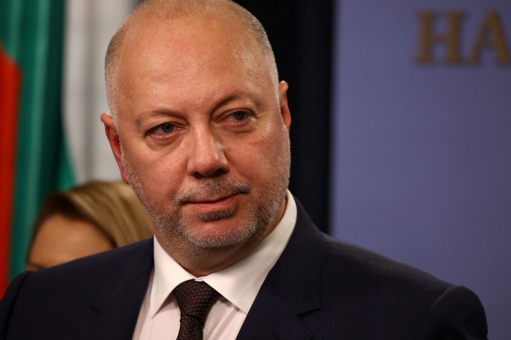 Παραιτείται η κυβέρνηση