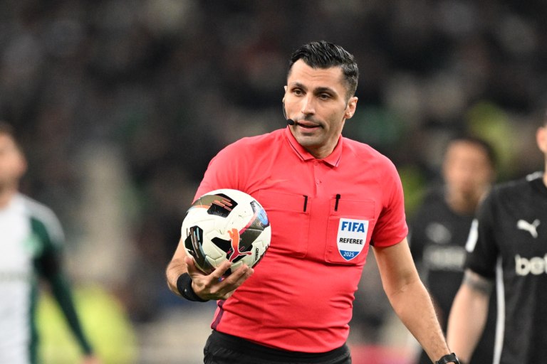 Χωρίς Έλληνα διαιτητή το