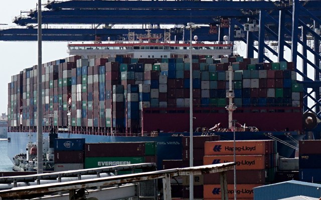 Βουτιά 18,8% του εμπορικού