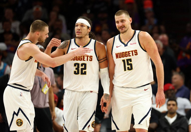 NBA: Με τριπλ-νταμπλ και νικητήριο καλάθι του Γιόκιτς οι Νάγκετς πέρασαν από το Φοίνιξ (vids)