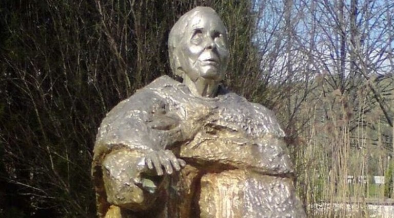 Ο μύθος της Μπάμπα Βάνγκα: Πώς οι προφητείες μίας μυστικίστριας τροφοδοτούν τη διαδικτυακή προπαγάνδα