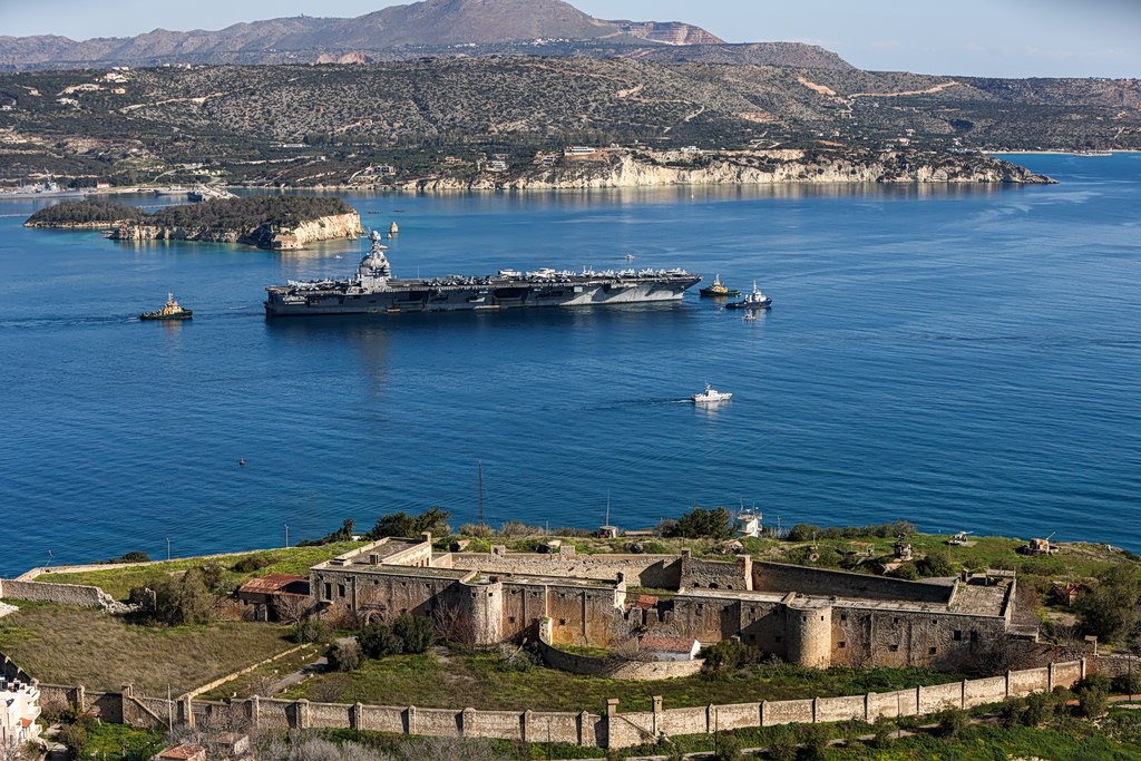 USS Gerald Ford: Επιστρέφει στη Σούδα για επισκευές το αεροπλανοφόρο των ΗΠΑ