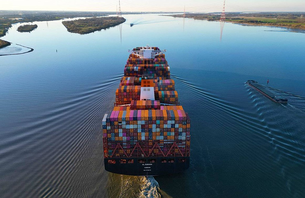 Στενά του Ορμούζ: Πάνω από 3.000 πλοία εγκλωβισμένα  Παραλύουν οι παγκόσμιες εφοδιαστικές αλυσίδες