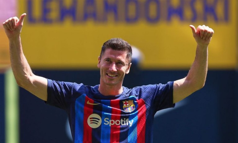 Ο Λεβαντόφσκι συγκρίνει