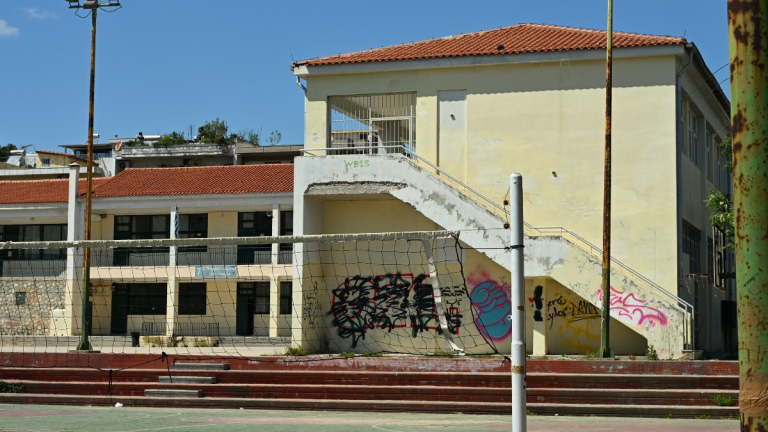 Χαϊδάρι: Αναπάντητα