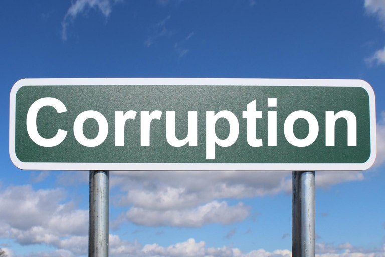 To σκάνδαλο Μογκερίνι