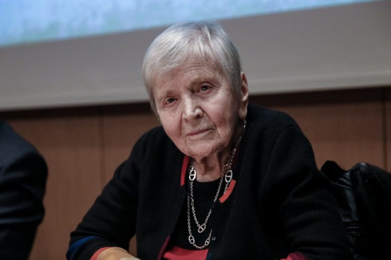 ΗΠΑ: Αφιέρωμα στην Ελένη