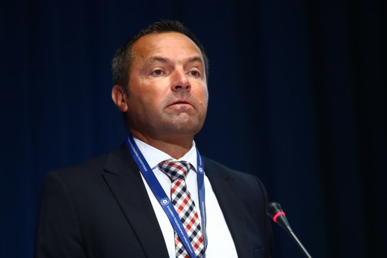 Λανουά: Έβλεπε το πάνω ράφι