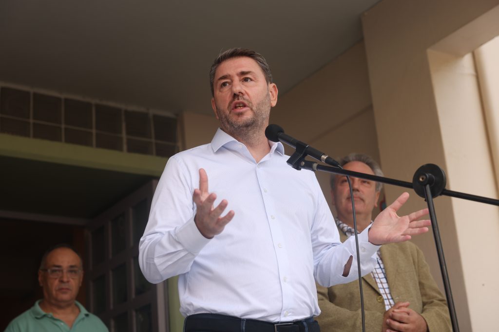 ΠΑΣΟΚ: Σύγκρουση για