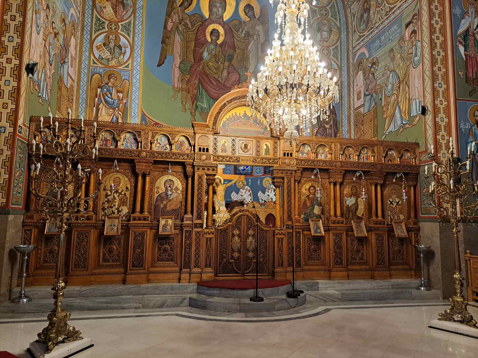 Η ολοκλήρωση του τέμπλου