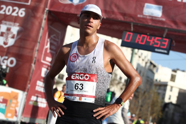 Ο Μπιτάδος μεγάλος νικητής του Ημιμαραθώνιου της Αθήνας με ρεκόρ αγώνα  Έγραψε ιστορία η Μαρινάκου
