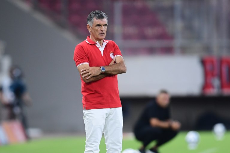 Μεντιλίμπαρ: Πρώτα ο