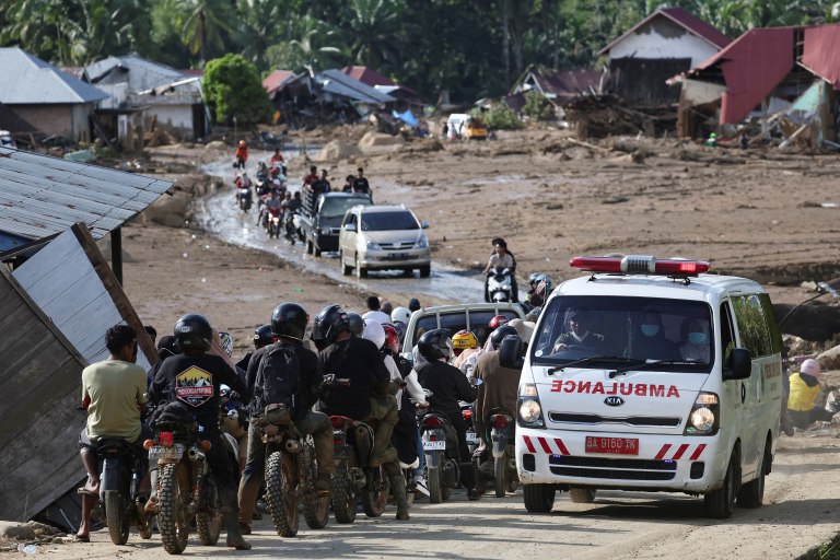 Φονικές πλημμύρες στη
