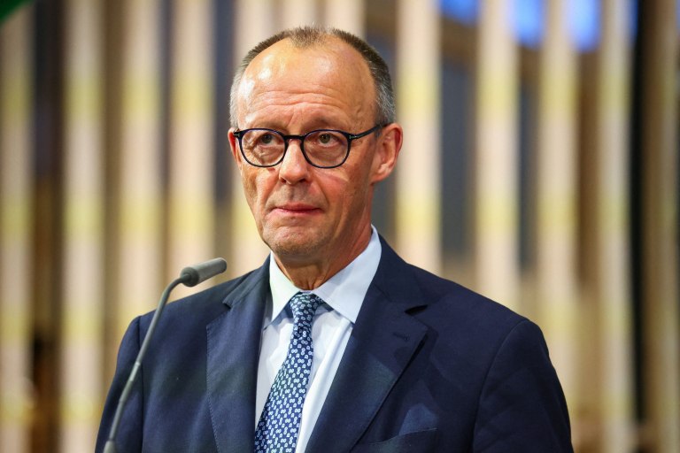 Δεν θα πάει στο Νταβός ο