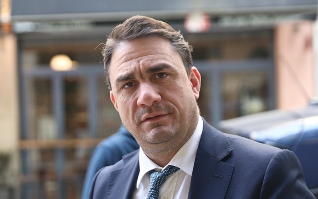 Κ. Τσουκαλάς: Πανικόβλητοι