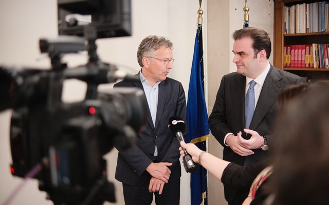 Ντάισελμπλουμ: Με κάνει