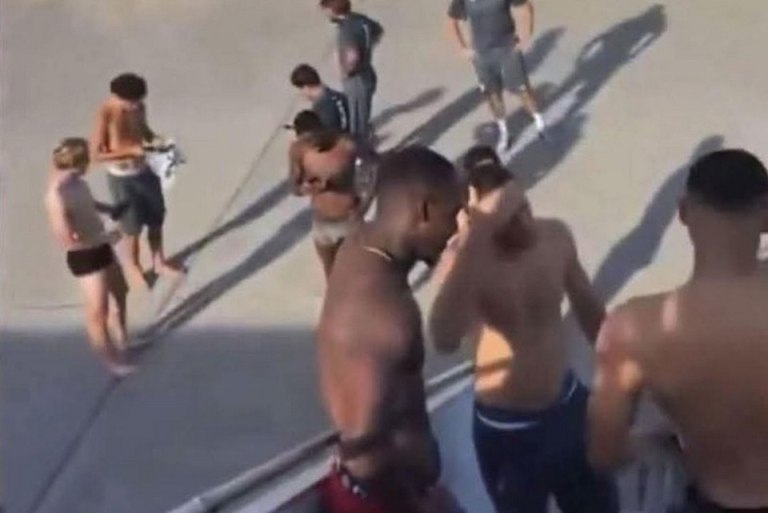 Στο αεροπλάνο με τα