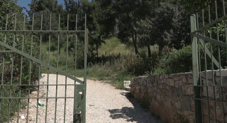 Δεν είπε ούτε λέξη, μας χτύπησε και έφυγε  Τι λένε στο in τα θύματα της επίθεσης στου Φιλοπάππου