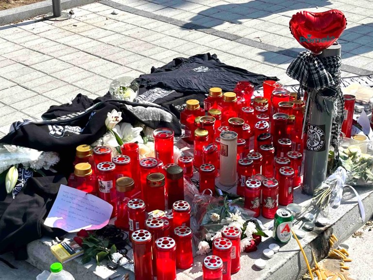 Συγκλονίζει η μητέρα του