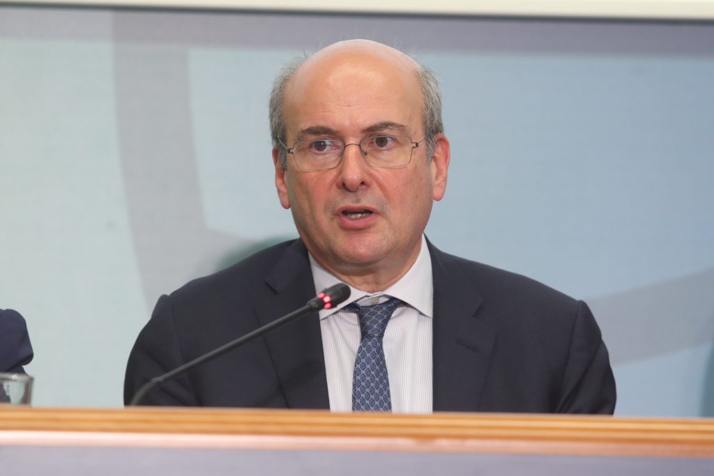 Χατζηδάκης: Ανοιχτός ο