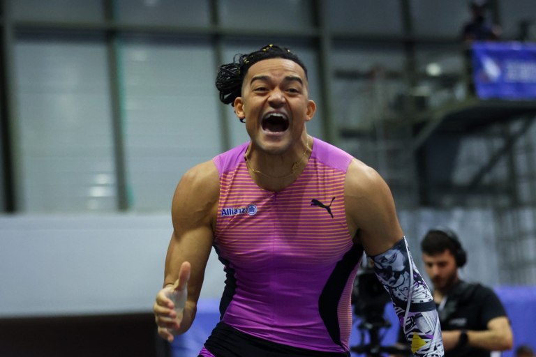 Καραλής: Μου δίνει τεράστια δύναμη ο πατέρας μου και ο κόσμος, ακόμη δεν έχω συνειδητοποιήσει τι έχω κάνει (vid)