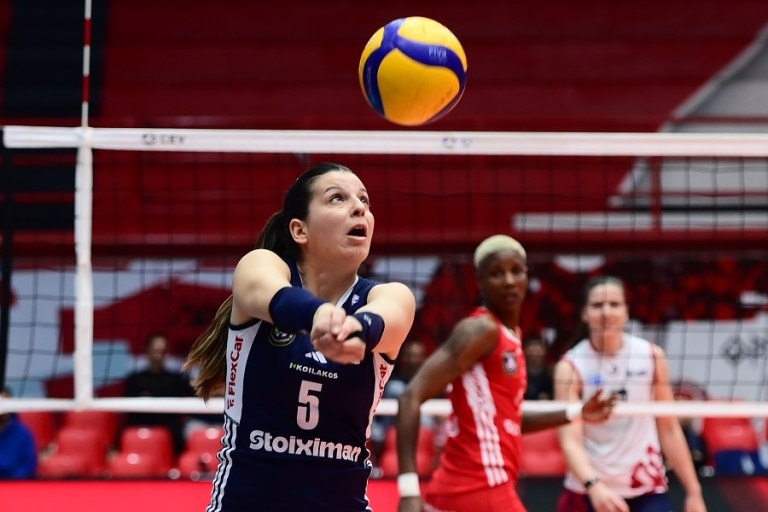 Ολυμπιακός  ΖΑΟΝ Κηφισιάς 2-3: Η ομάδα της Κηφισιάς έκανε το 1-0 για τους 8