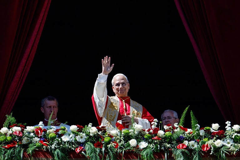 Υπό την σκιά πολέμων το