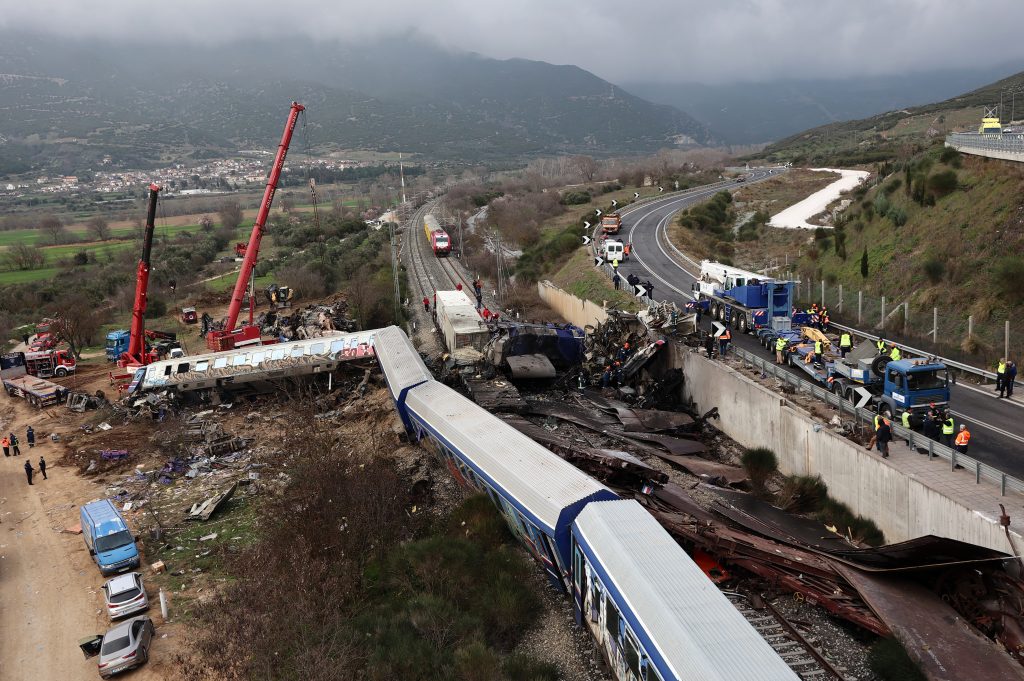 Οταν το Δημόσιο παίζει την κολοκυθιά στη δίκη για την τηλεδιοίκηση