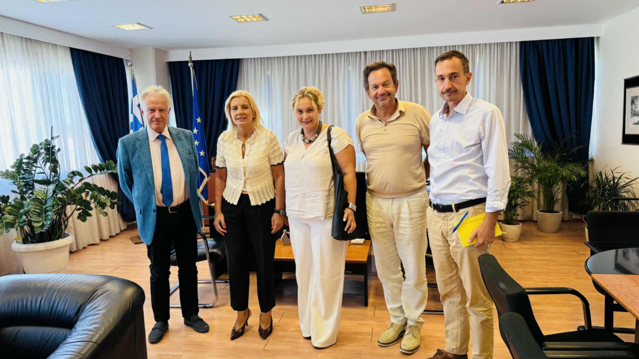 Θεσμικά ζητήματα