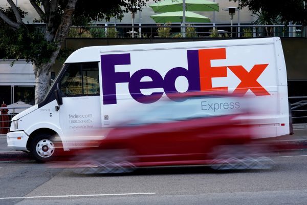 FedEx: Εκπαίδευση τεχνητής νοημοσύνης σε πάνω από 400.000 εργαζόμενους