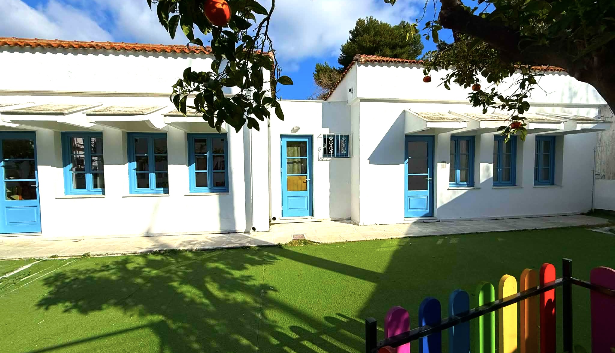 Νέα ενεργειακά κουφώματα στο 1ο Νηπιαγωγείο Σκιάθου