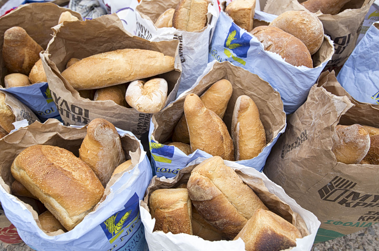 Συγκέντρωση αρτοποιών έξω