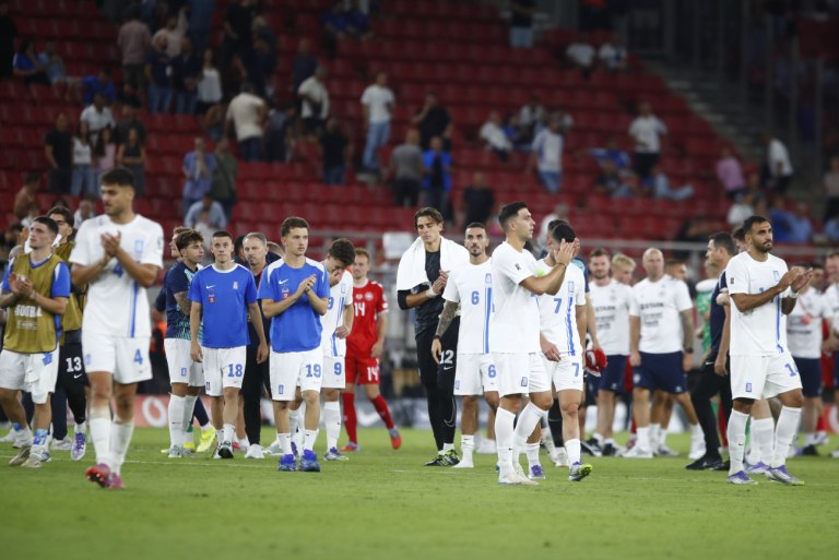 Η Εθνική υποχώρησε μια θέση