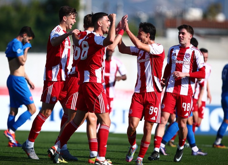 Super League 2: Ο Ολυμπιακός Β πλήγωσε τον Πανιώνιο (2-1), φαβορί για την άνοδο η Καλαμάτα! (2-0)