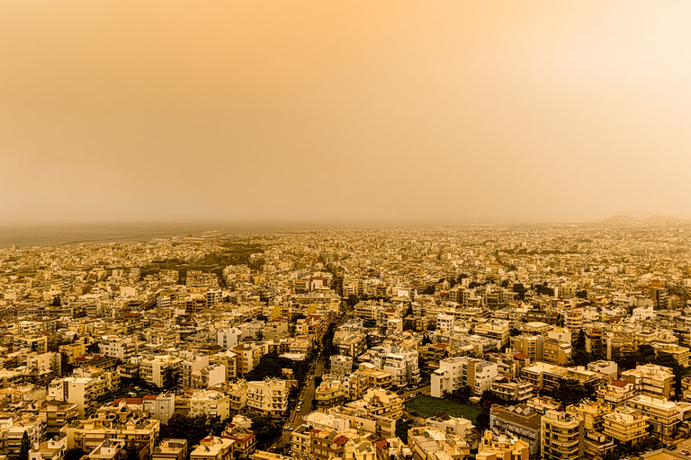 Ο θολός Απρίλιος, η καλή και η κακή αφρικανική σκόνη και τα επεισόδια που αυξάνονται