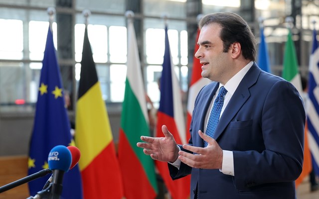 Επιστολή K. Πιερρακάκη στον Αντόνιο Κόστα για την ενίσχυση της διεθνούς θέσης του ευρώ