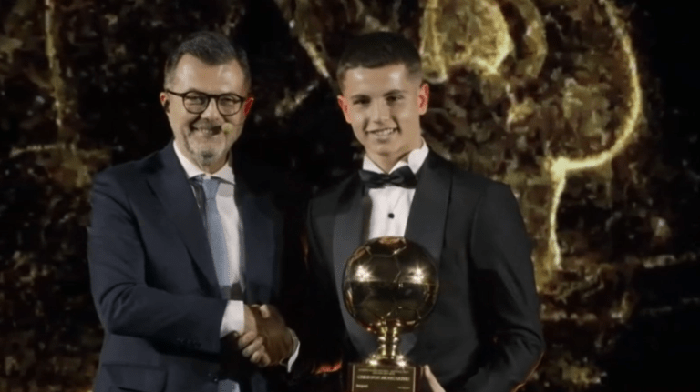 Η ατάκα του Μουζακίτη που