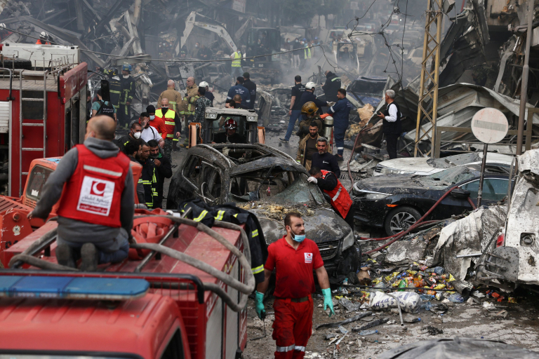 Το Ισραήλ σφυροκοπά το Λίβανο  Εκατοντάδες νεκροί και τραυματίες