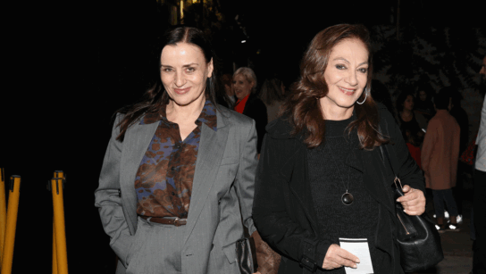 Καρυοφυλλιά Καραμπέτη &