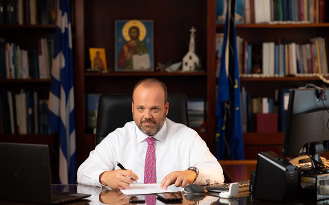 Σπ. Πρωτοψάλτης: Στήριξη