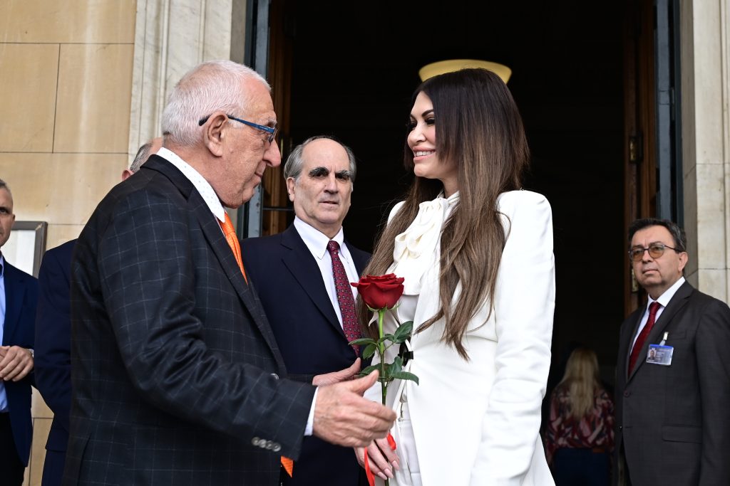 Στη Βουλή η Κίμπερλι