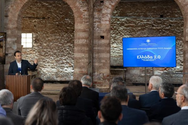 Φάρος AI Factory: Συστήνεται