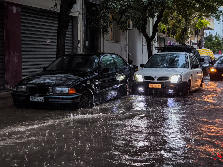Κακοκαιρία Erminio: Πώς έχασε τη ζωή του ο άτυχος άντρας στη Νέα Μάκρη
