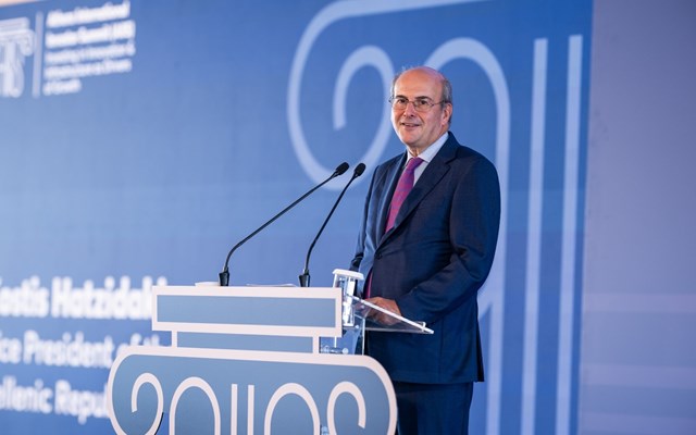 Κ. Χατζηδάκης: Δεν αργεί η