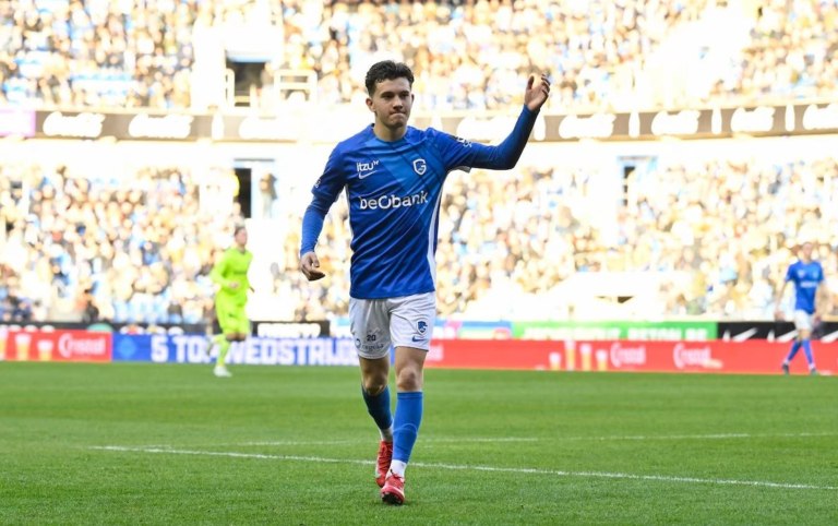 Ο Καρέτσας αποθεώνεται