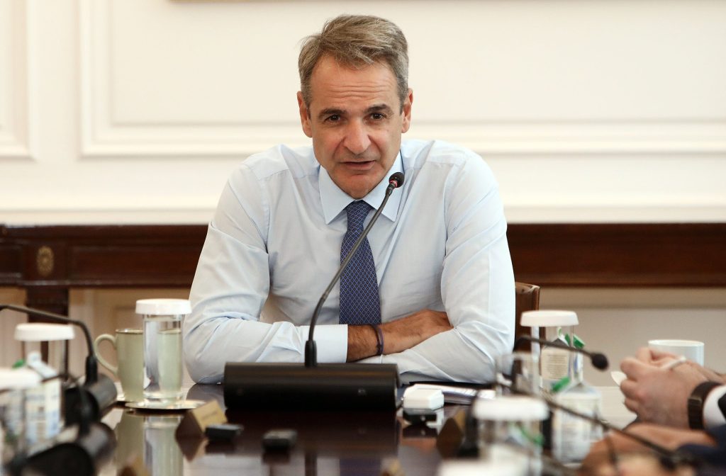 Τηλεδιάσκεψη Μητσοτάκη με πρεσβευτές και πρόξενους σε Ιράν και χώρες της Μέσης Ανατολής