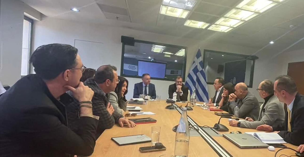 Στο ΥΠΕΝ οι ιδιοκτήτες